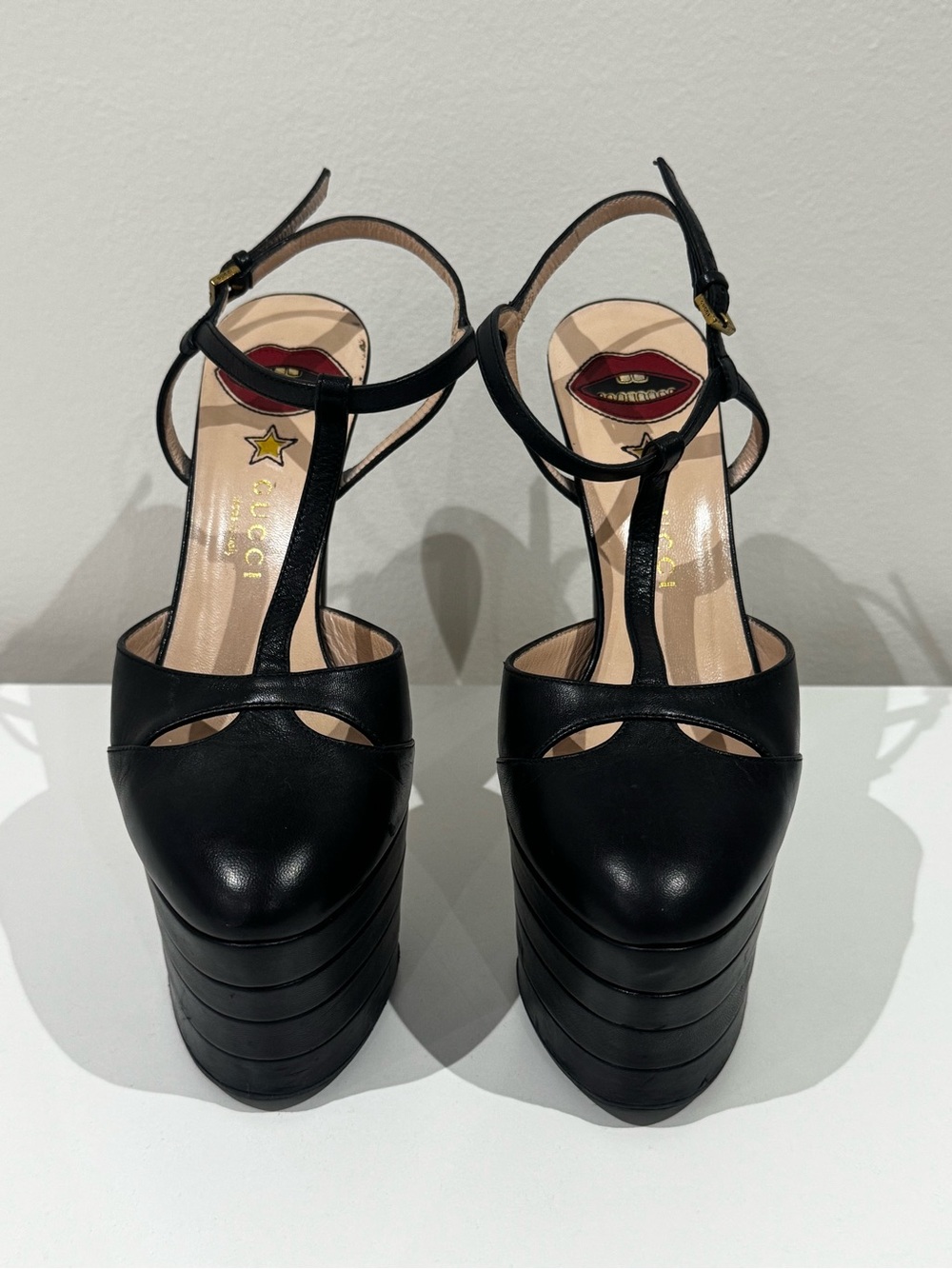 Gucci Black Ángel Leather Platform T-Strap Sandals